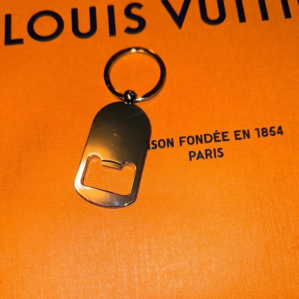 L V luxcycled Mirkami Silver Key chain bottle opener sku-1027